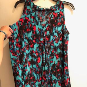 Rachel Roy a symmetrical top